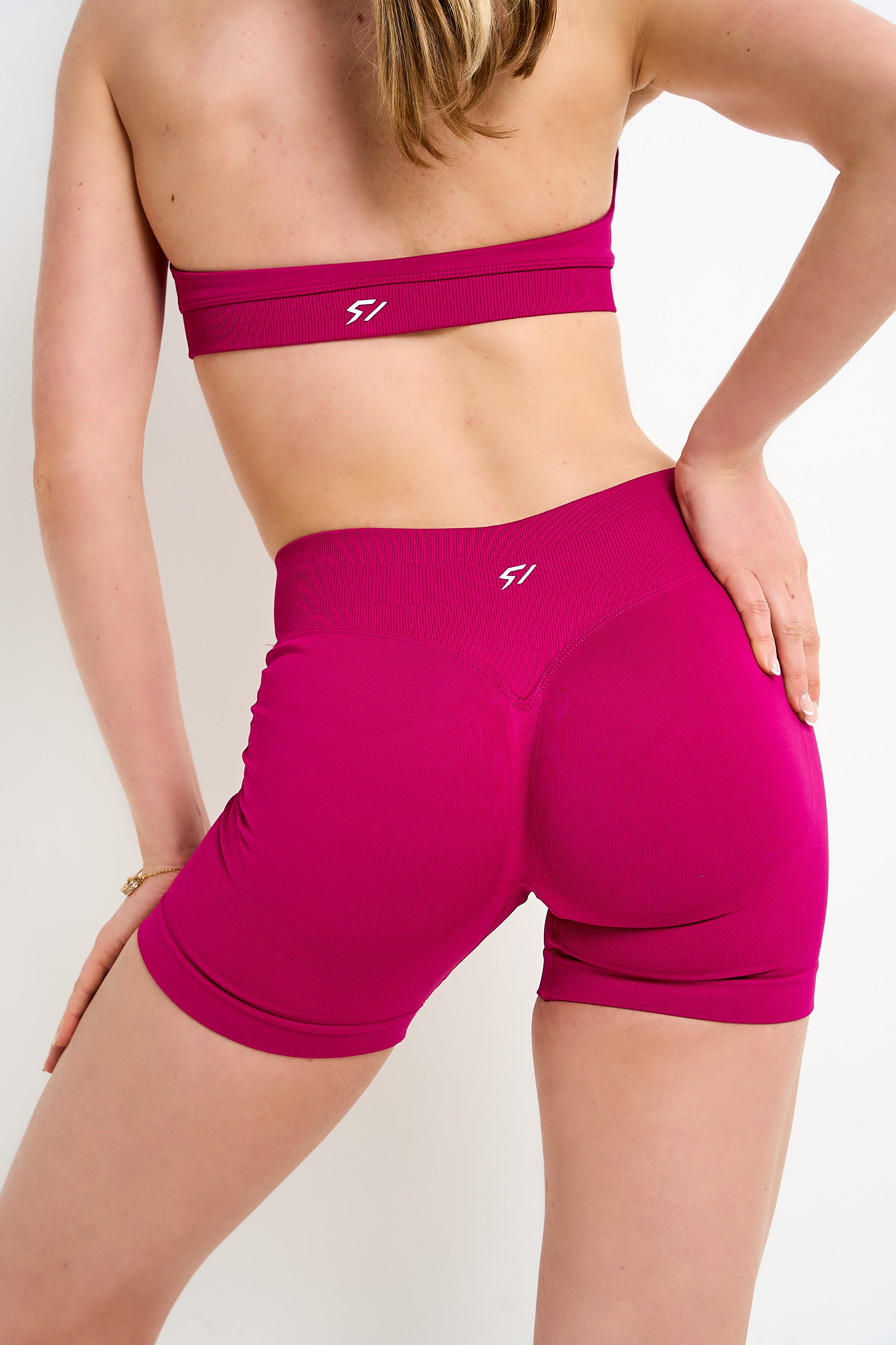 Form - Shorts